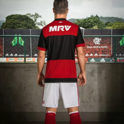 Maillot_de_Flamengo_2017_2018_Domicile_(1)