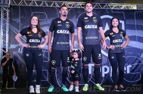 Nouveau_maillot_Botafogo_2019_(2)